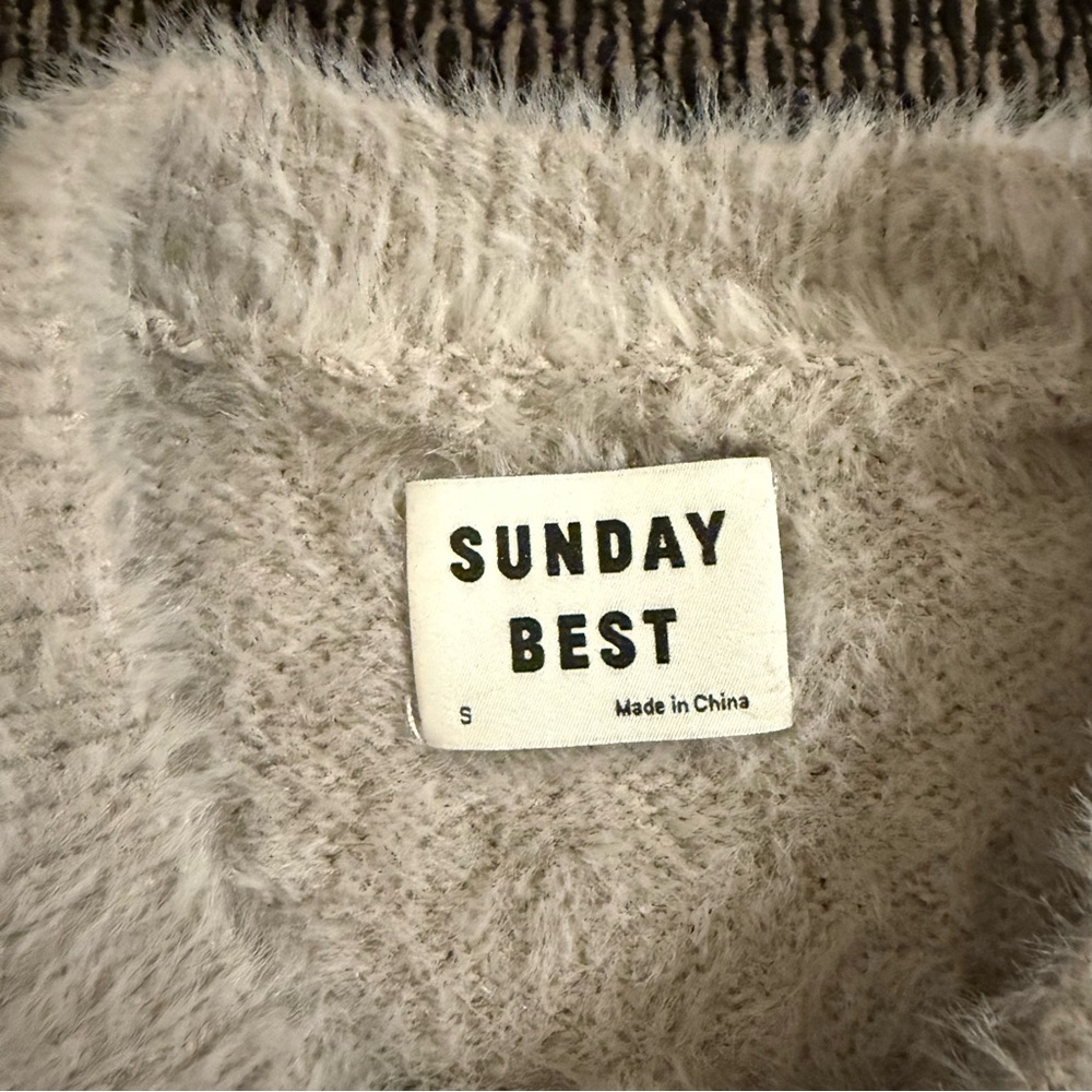 NWT Aritzia Sunday Best Fuzzy New Kitten Sweater Opal Grey - Picture 3 of 9